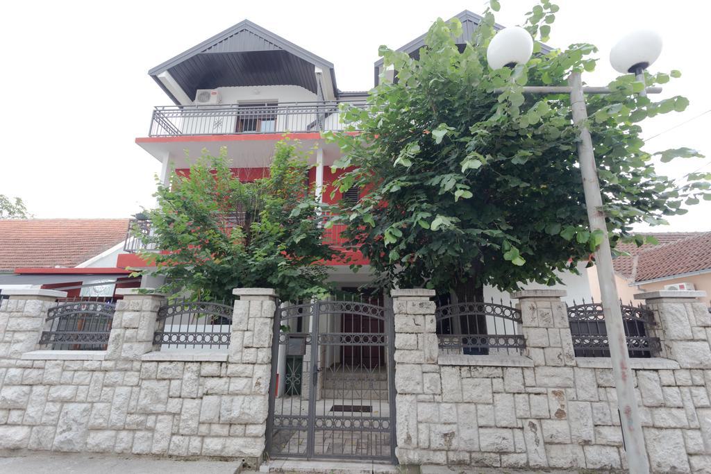 Apartments Erakovic Никшич Экстерьер фото